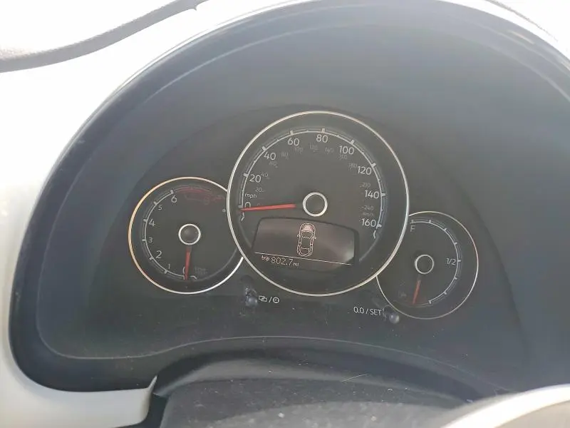 2017 VOLKSWAGEN BEETLE 1.8T  