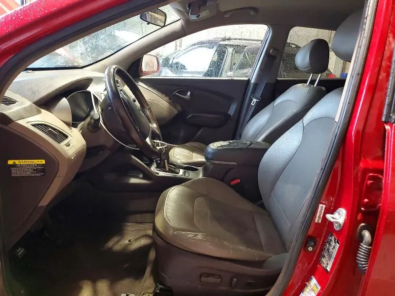 2015 HYUNDAI TUCSON SE  