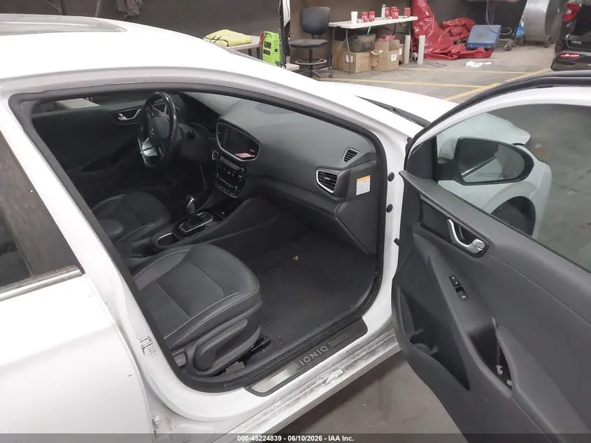 2017 HYUNDAI IONIQ HYBRID LIMITED