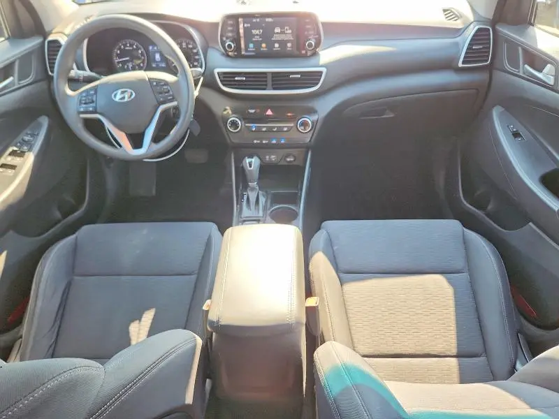 2021 HYUNDAI TUCSON SE  