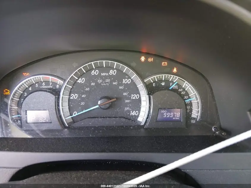 2014 TOYOTA CAMRY SE