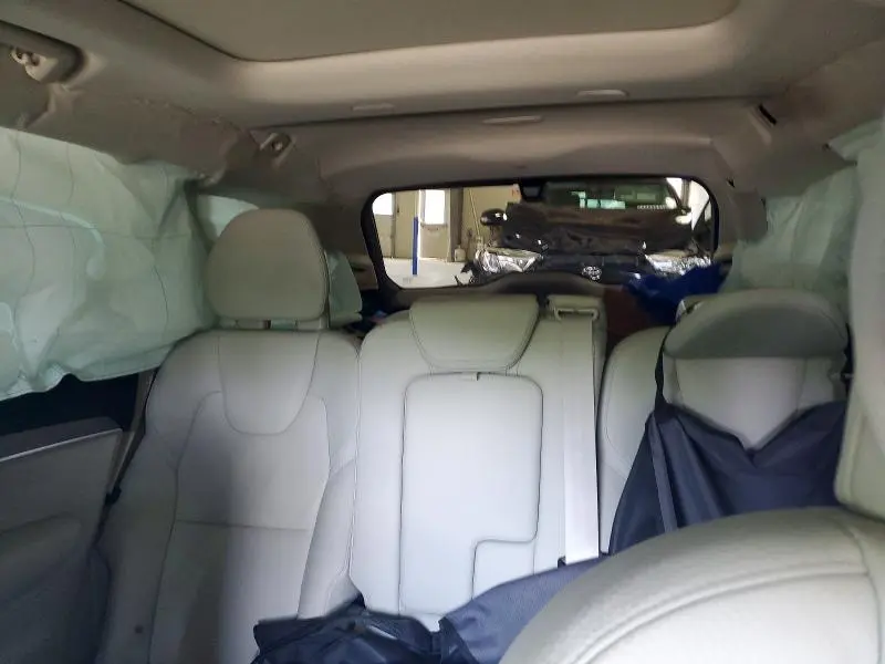 2025 VOLVO XC90 PLUS  