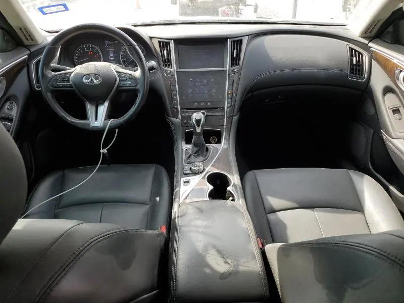2019 INFINITI Q50 LUXE  