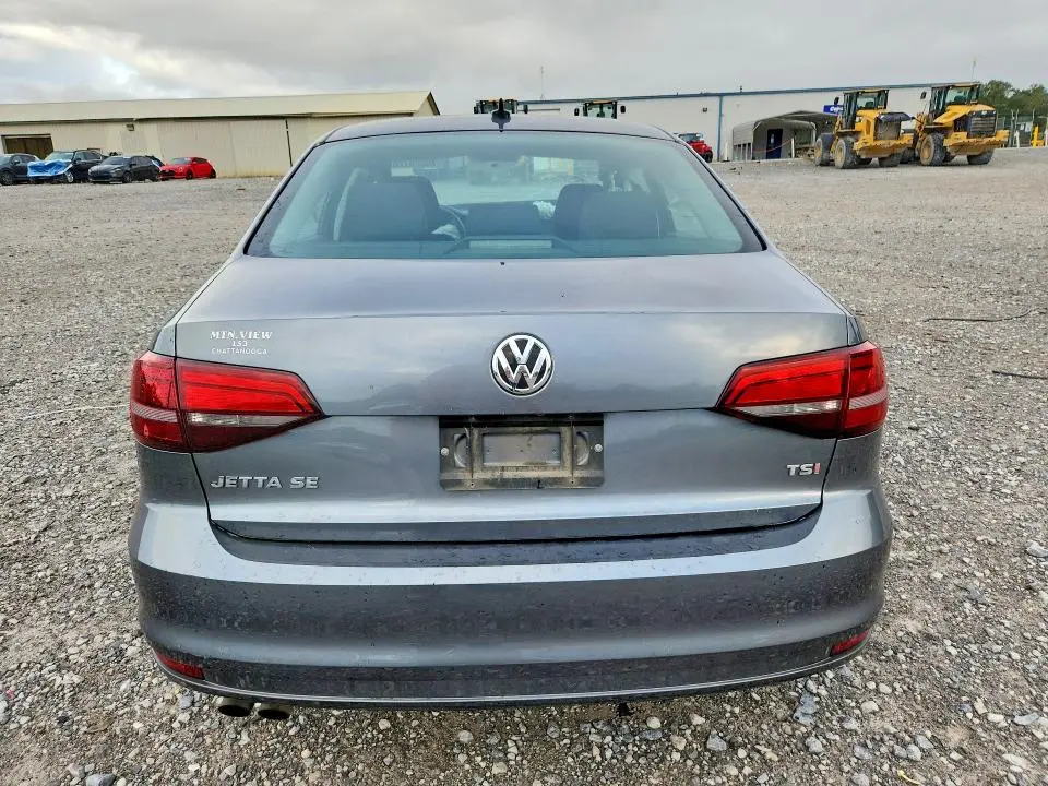 2016 VOLKSWAGEN JETTA SE  