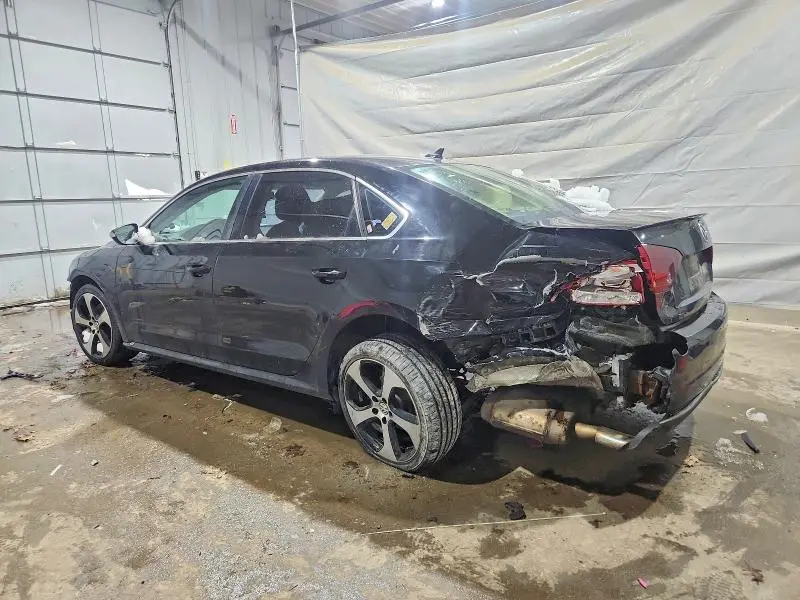 2012 VOLKSWAGEN PASSAT SE  