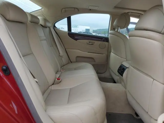 2010 LEXUS LS 460  
