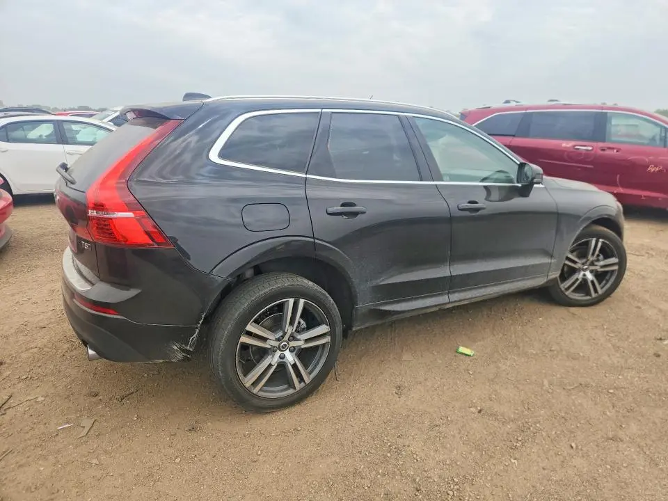 2021 VOLVO XC60 T5 MOMENTUM  