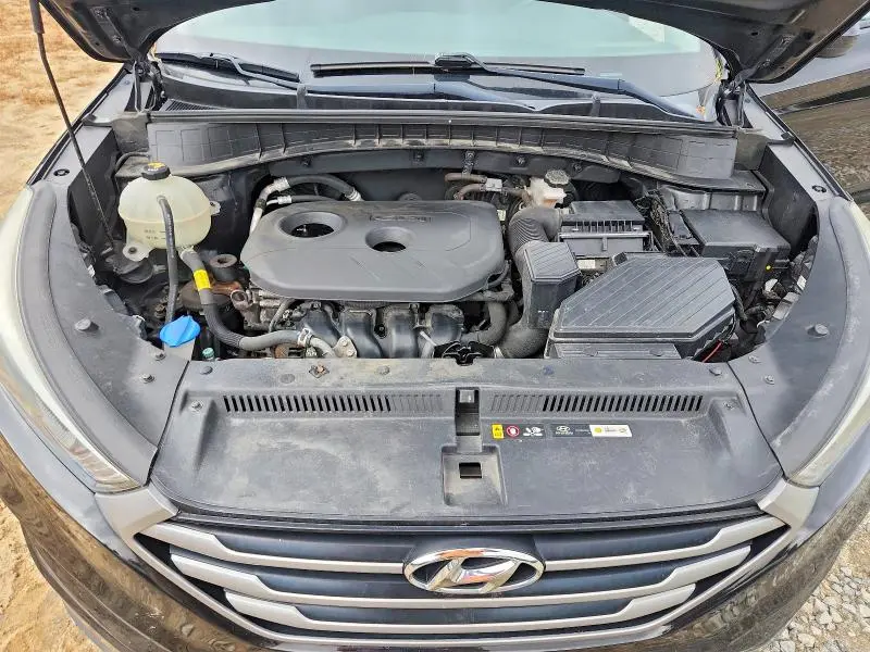 2018 HYUNDAI TUCSON SE  