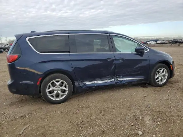 2017 CHRYSLER PACIFICA TOURING L PLUS  