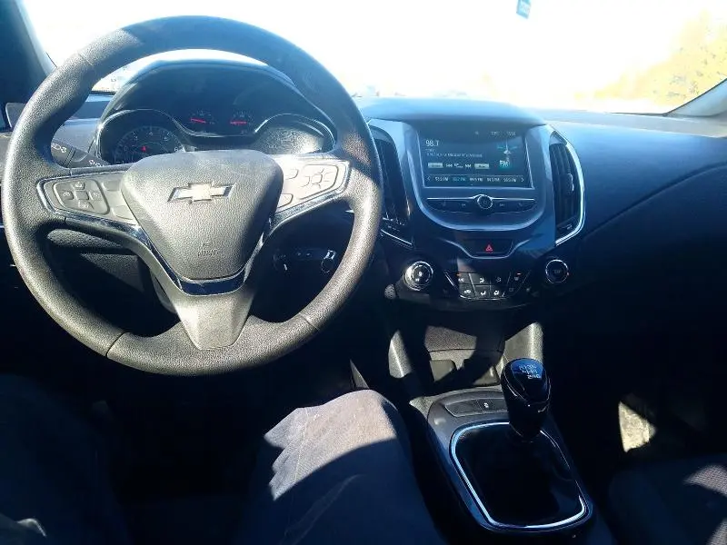 2017 CHEVROLET CRUZE   