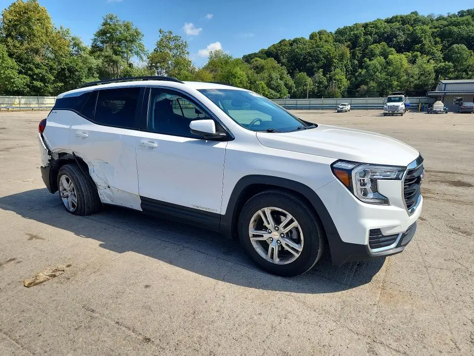 2022 GMC TERRAIN SLE  