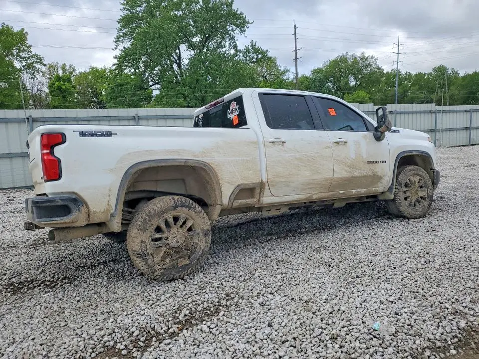 2025 CHEVROLET SILVERADO K3500 LT  