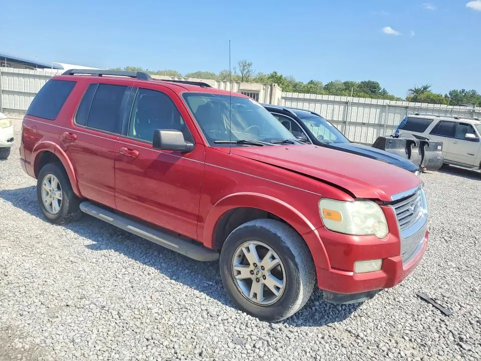 2010 FORD EXPLORER XLT  