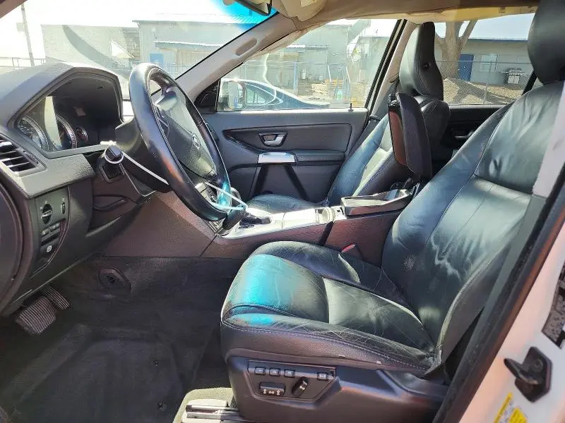2013 VOLVO XC90 3.2  