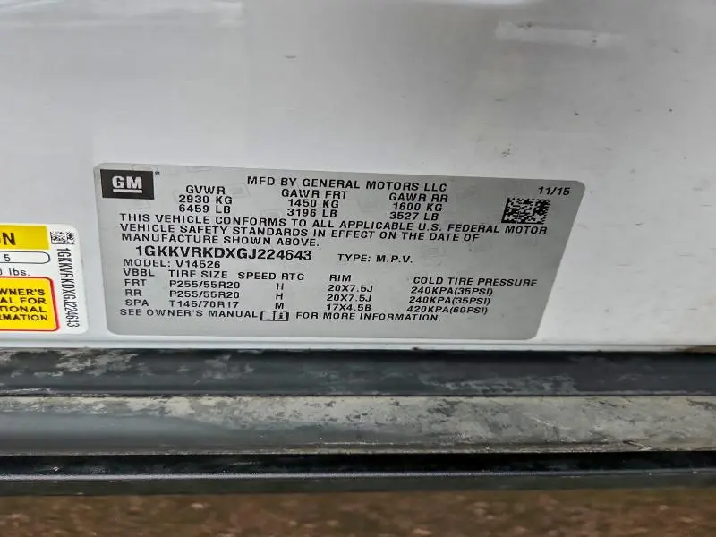 2016 GMC ACADIA SLT-1  