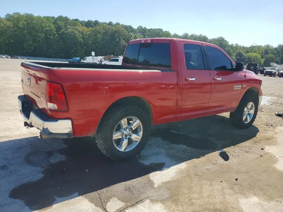 2016 RAM 1500 SLT  