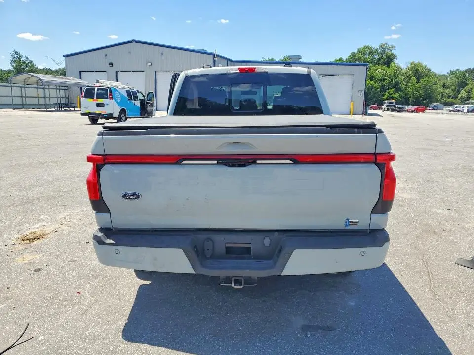 2023 FORD F150 LIGHTNING PRO  