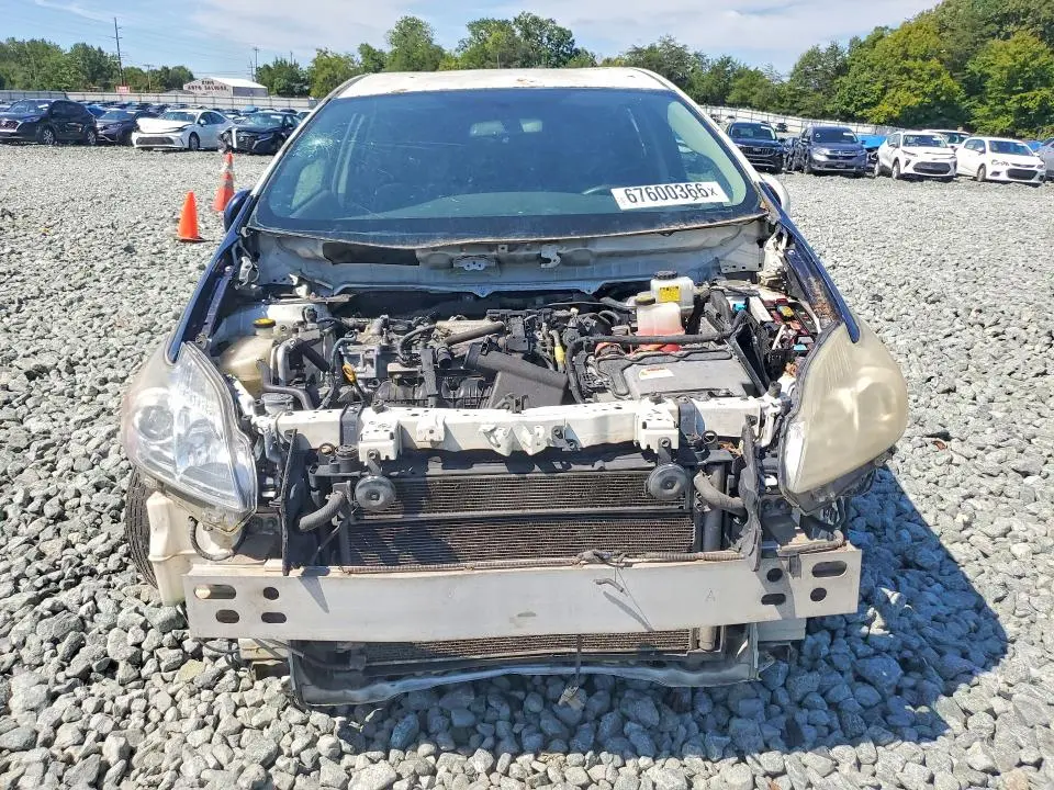 2010 TOYOTA PRIUS III  