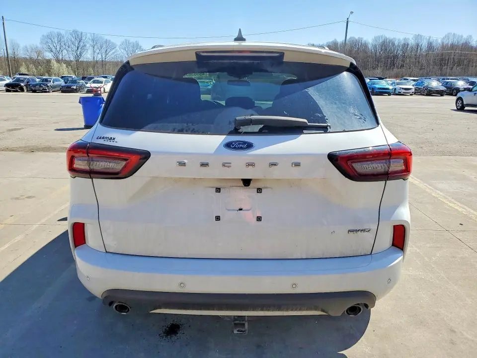 2023 FORD ESCAPE ST LINE  