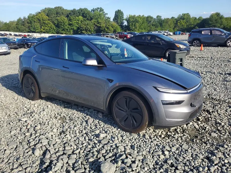 2026 TESLA MODEL Y   