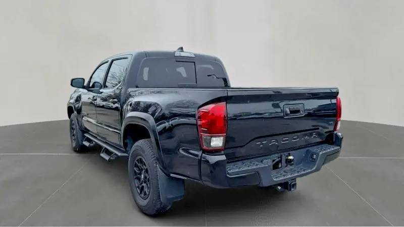 2022 TOYOTA TACOMA SR5 V6  