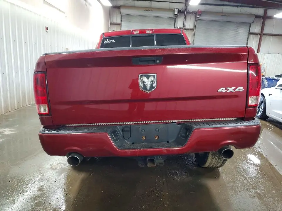 2014 RAM 1500 ST  