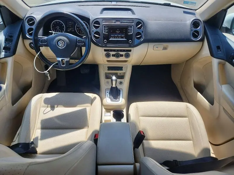 2016 VOLKSWAGEN TIGUAN S  