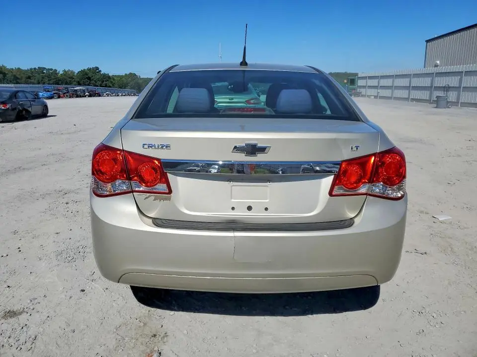 2014 CHEVROLET CRUZE LT  