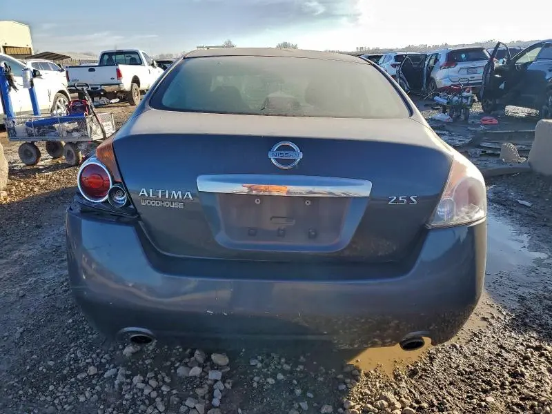 2010 NISSAN ALTIMA BASE  