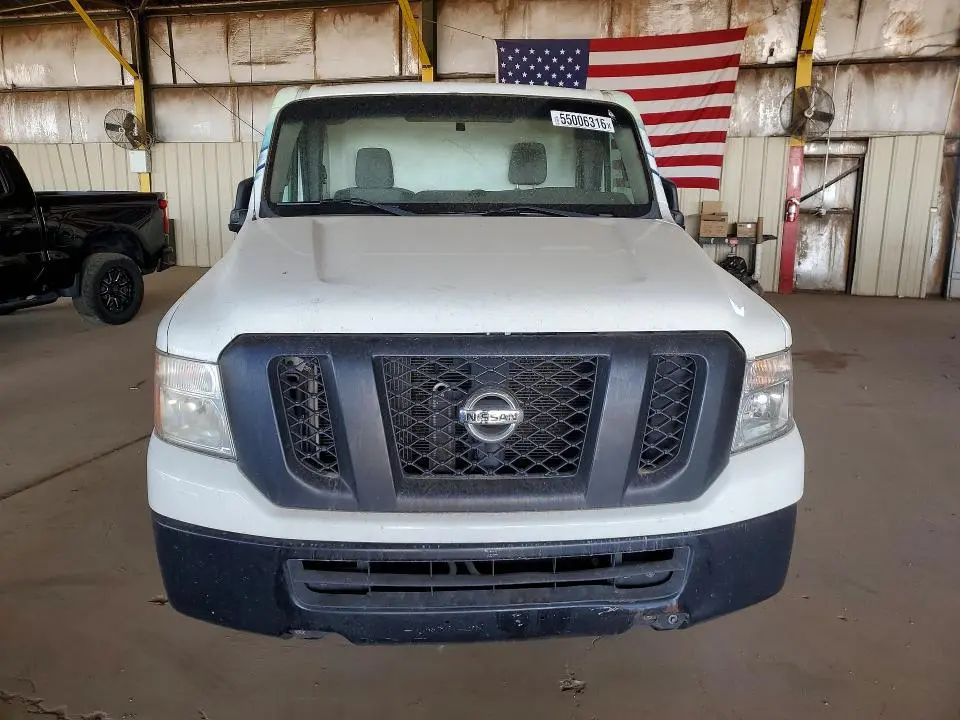 2015 NISSAN NV 2500 HD S  