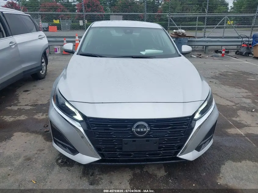 2023 NISSAN ALTIMA SV FWD