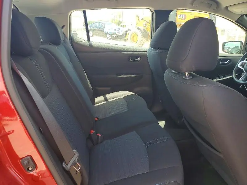 2019 NISSAN LEAF SV PLUS  