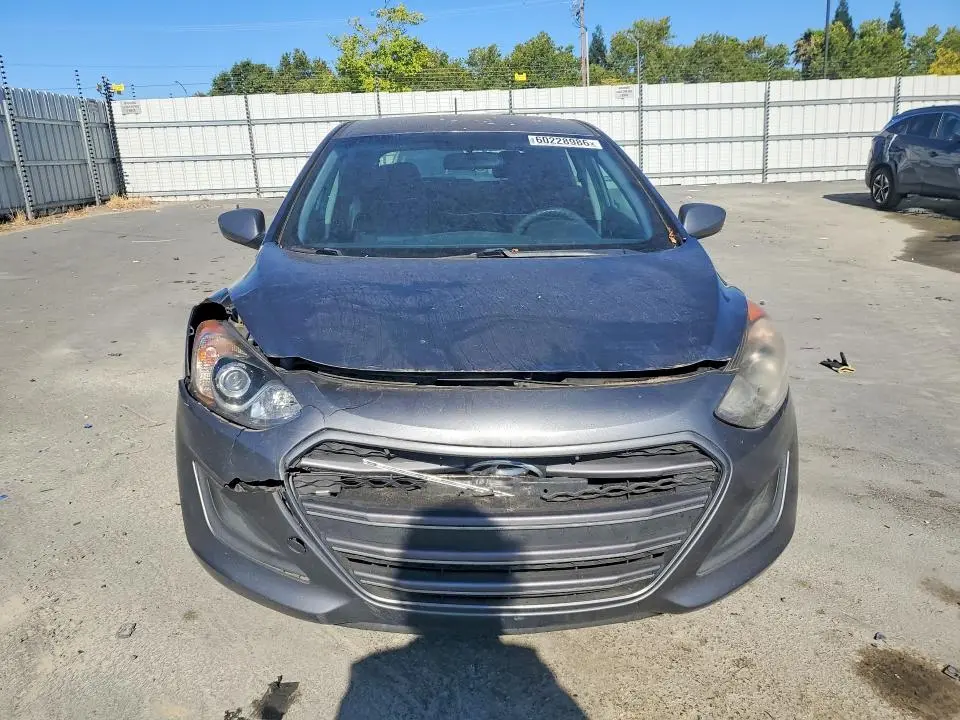 2017 HYUNDAI ELANTRA GT BASE  