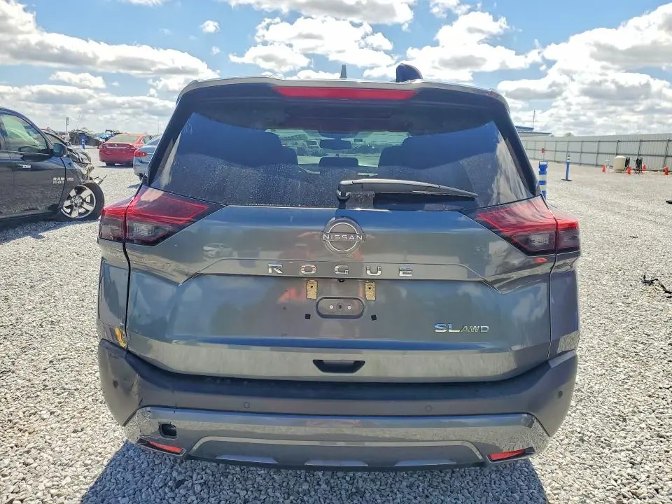2023 NISSAN ROGUE SL  