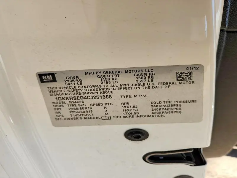 2012 GMC ACADIA SLT-2  