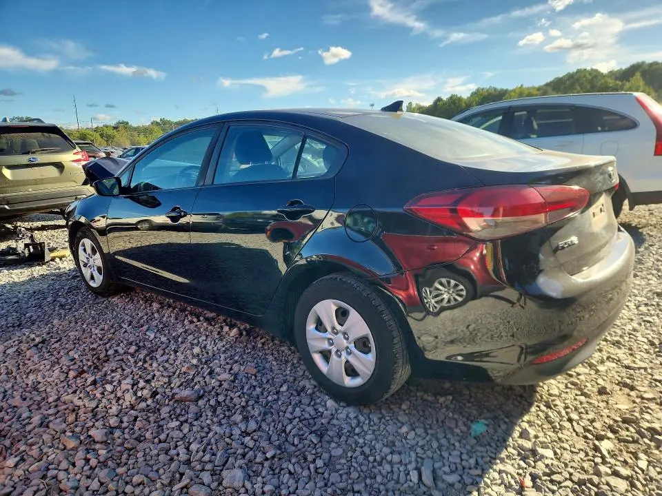 2017 KIA FORTE LX  