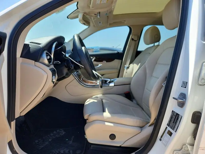 2018 MERCEDES-BENZ GLC 300  