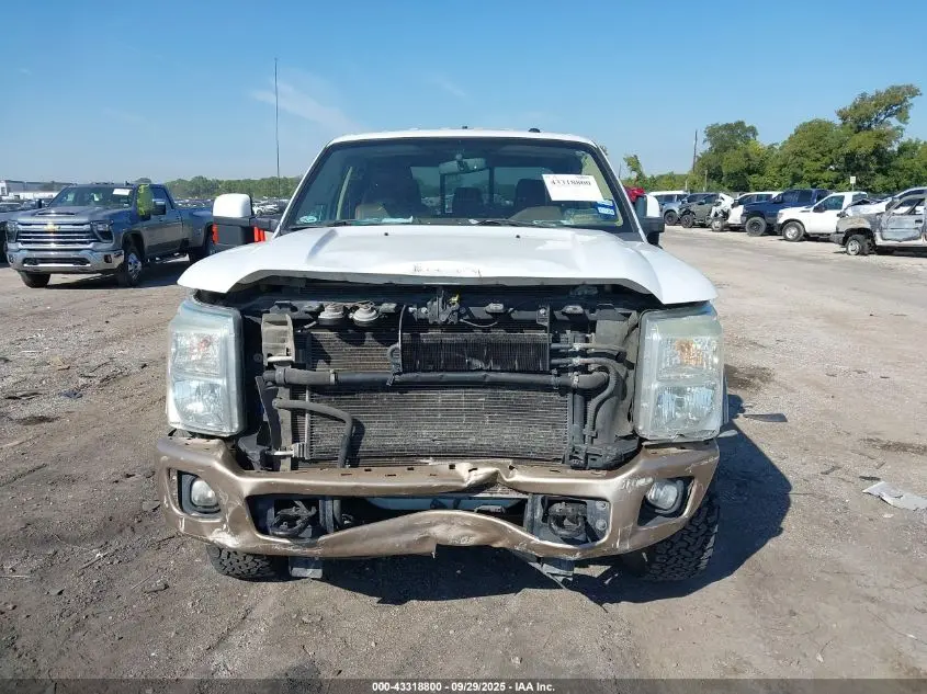 2011 FORD F-250 LARIAT