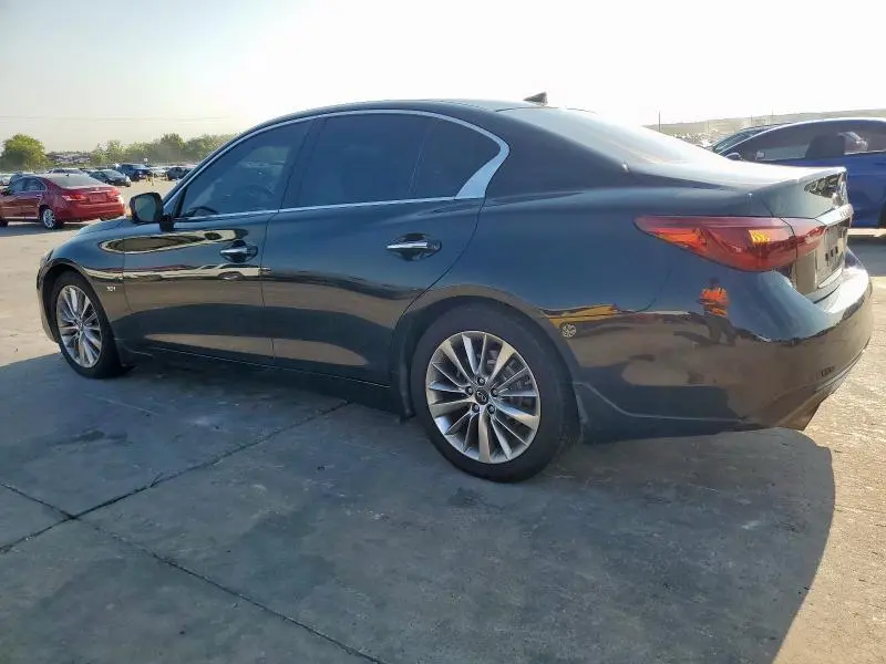 2018 INFINITI Q50 LUXE  