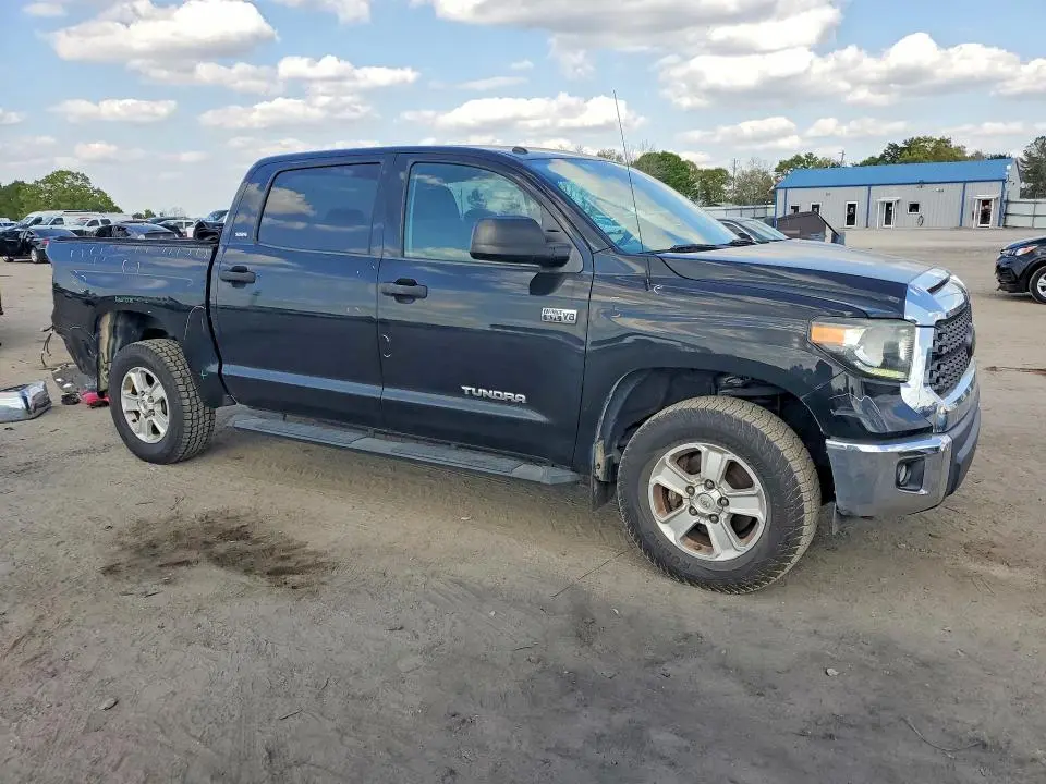 2019 TOYOTA TUNDRA SR5  