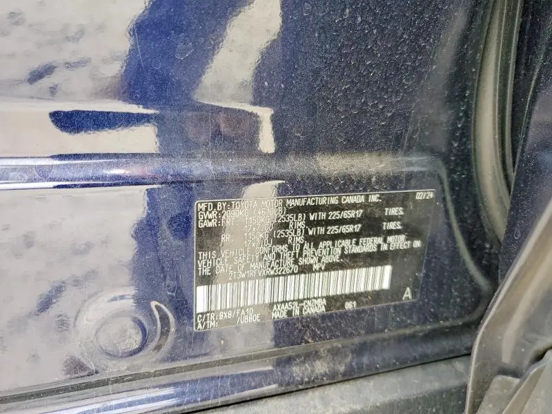 2024 TOYOTA RAV4 XLE  