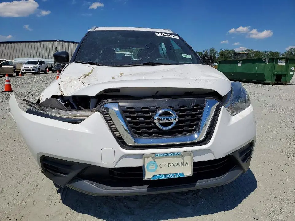2019 NISSAN KICKS S  