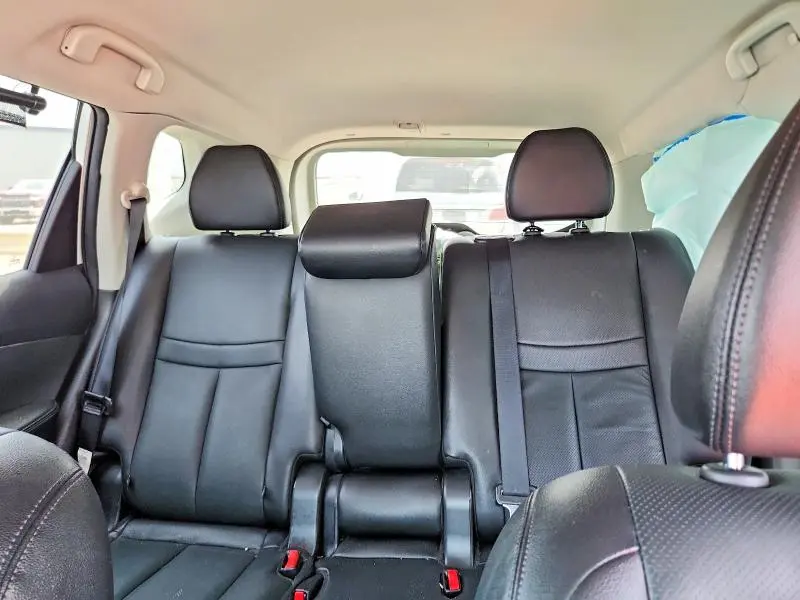 2016 NISSAN ROGUE SL  