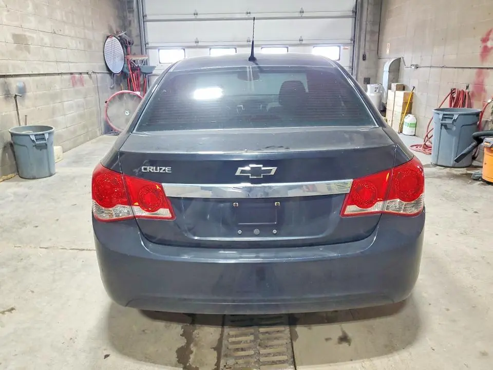 2011 CHEVROLET CRUZE LS  