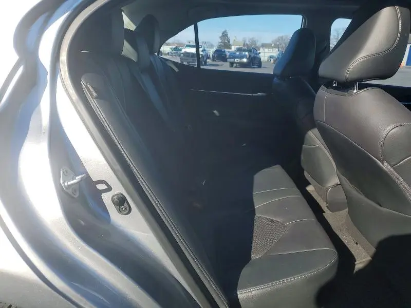 2021 TOYOTA CAMRY XSE  