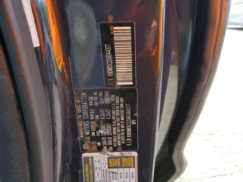 2016 KIA SEDONA LX  