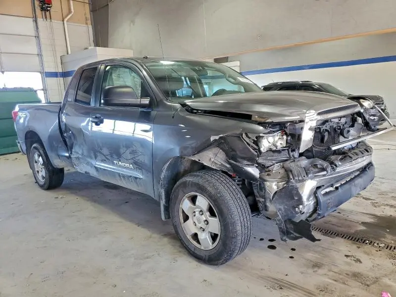 2011 TOYOTA TUNDRA DOUBLE CAB SR5  