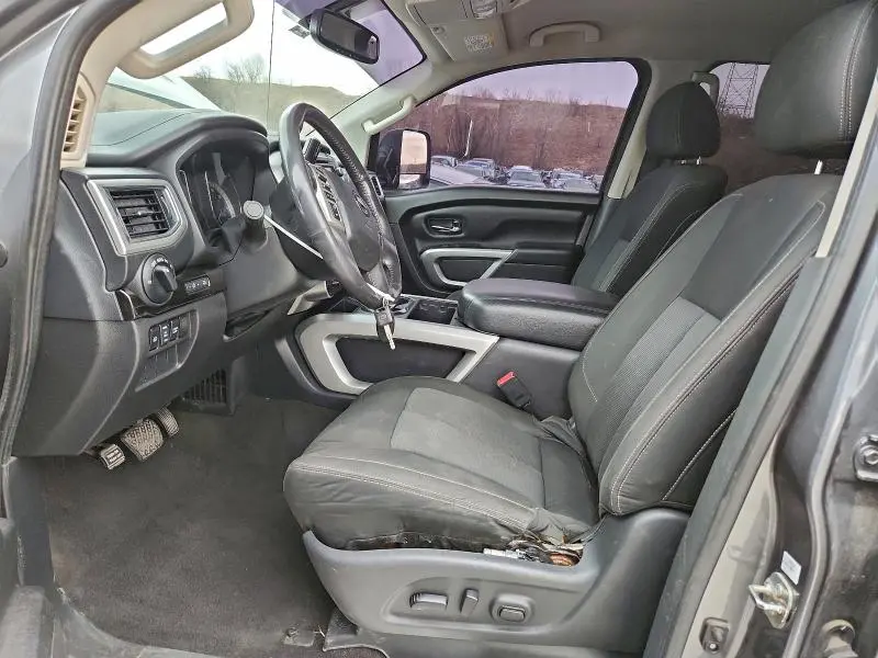 2017 NISSAN TITAN XD SL  