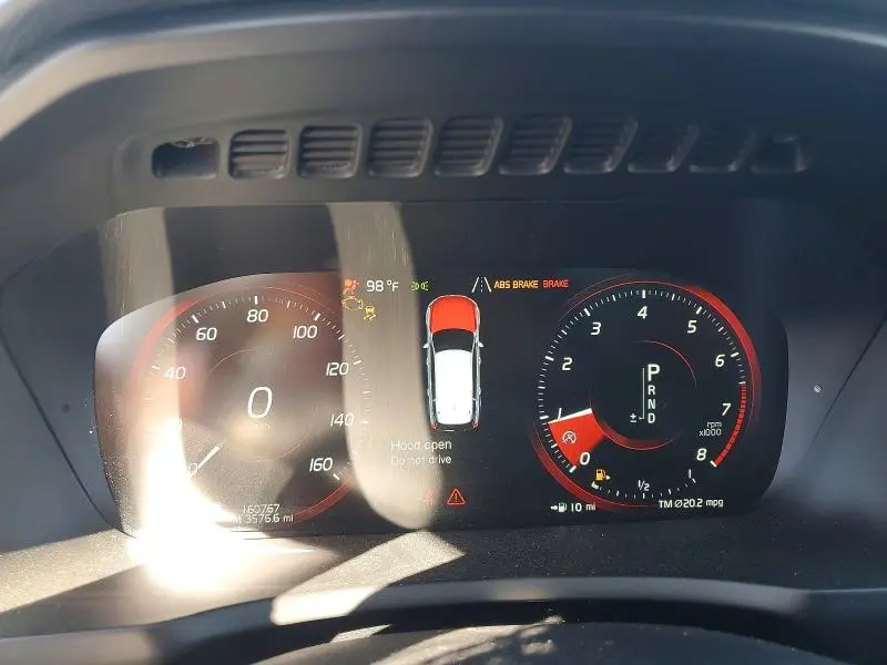 2016 VOLVO XC90 T6  