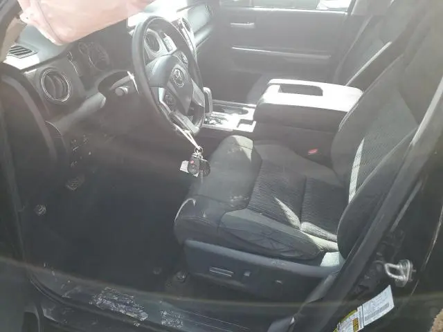 2017 TOYOTA TUNDRA CREWMAX SR5  